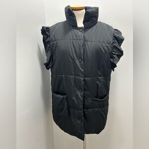 Ruffle sleeve puffer vest